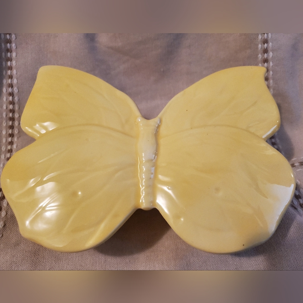 Vintage Mountainside Pottery Yellow Butterfly Tricket Dish with Lid-Rare